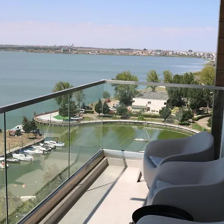 Velier Apartament 67 *